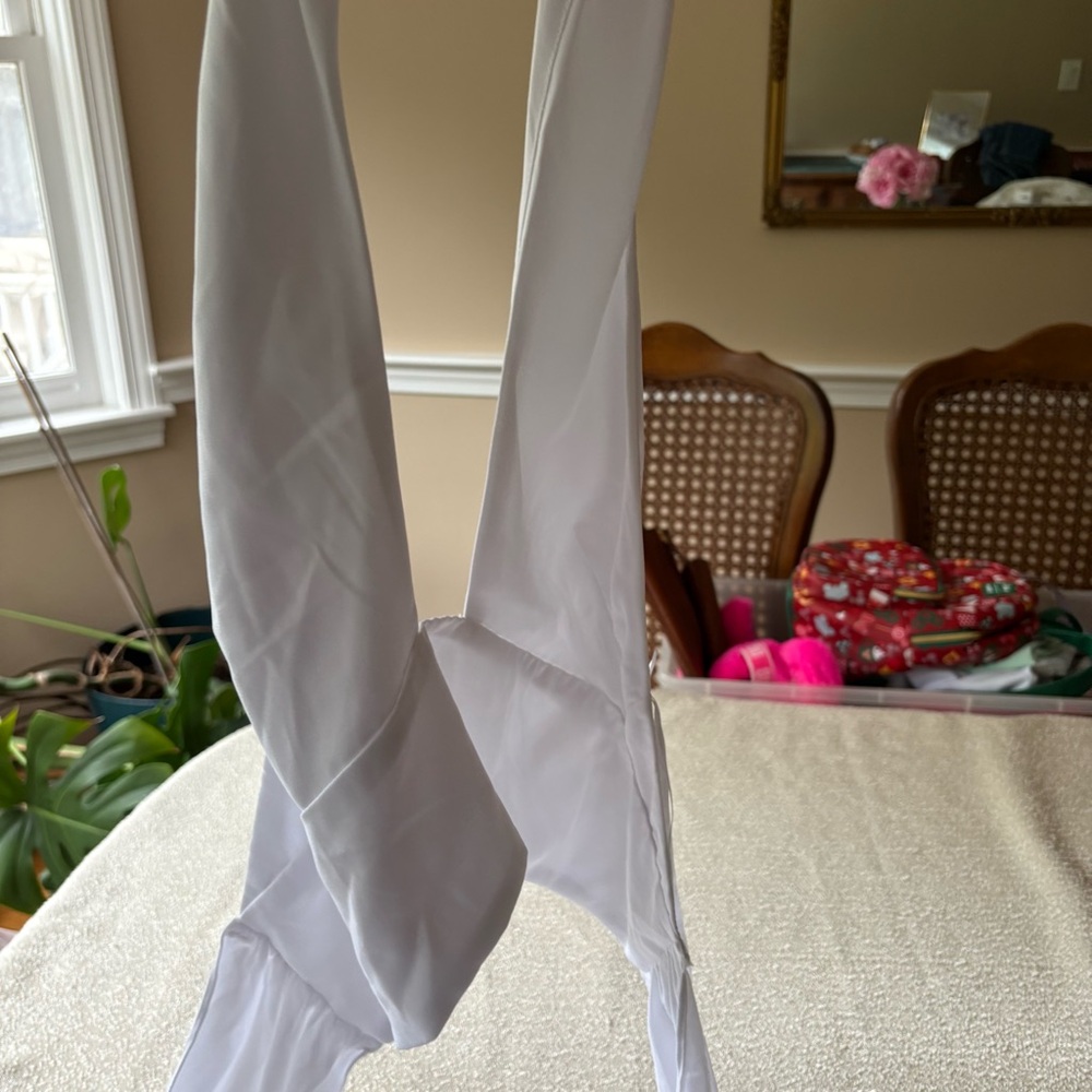 Superdown White Sleeveless Halter Top